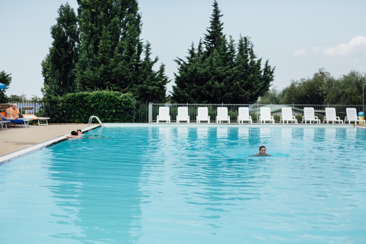Villaggio Turistico Camping Il Fontino Scarlino Exterior photo